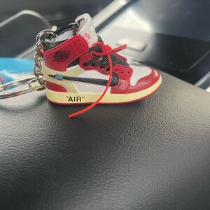 Mini 3-D Jordan 1 high off-white Chicago keychain